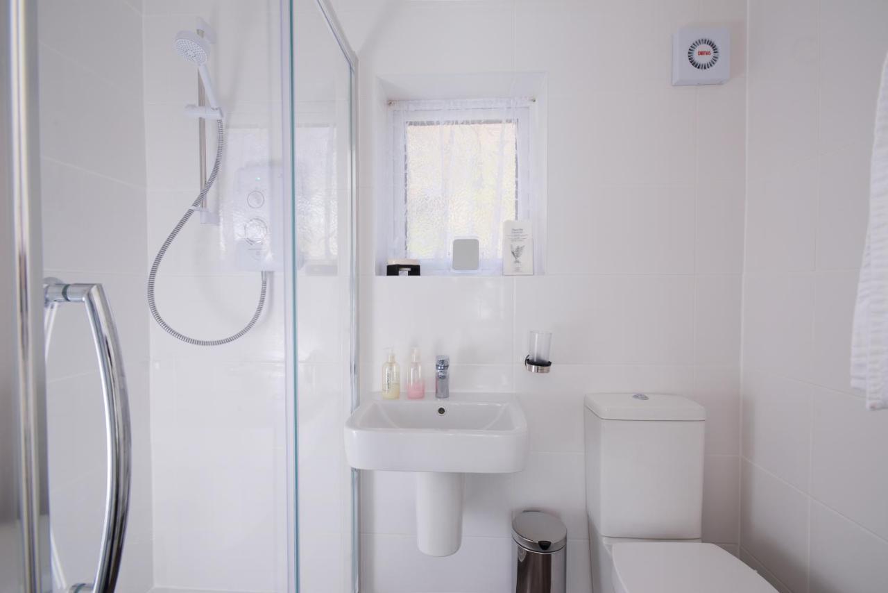Minton Lodge Hotel - Seniors Only Bournemouth Eksteriør bilde